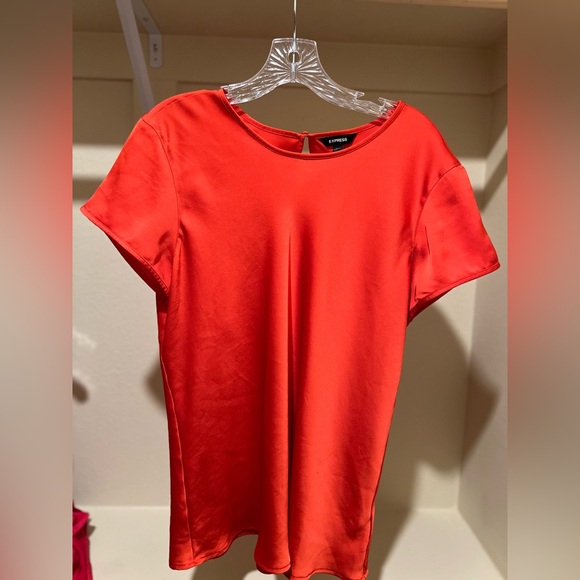 Express Gramercy Red Silky Top Large - Picture 2 of 3